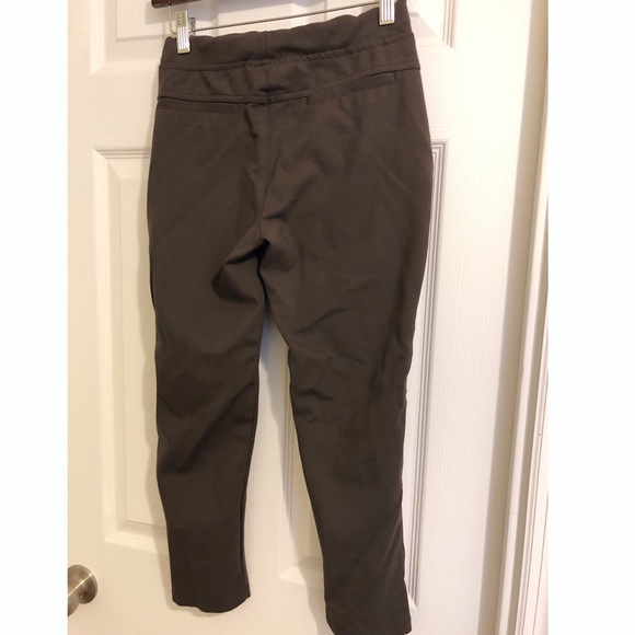 Pants with pockets - Picture 4 of 4